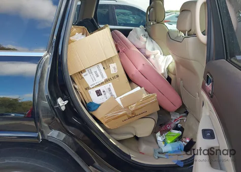 2019 Jeep Grand Cherokee Overland 4X2 z USA, uszkodzony, nr VIN 1C4RJECG7KC732377